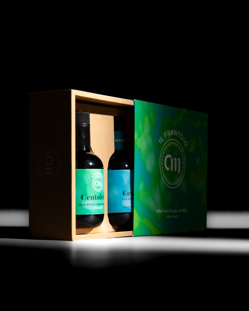 Packaging olio extravergine, scatola e bottiglie